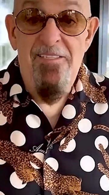 Михаил Шуфутинский рассказал, почему передвигался по смотреть онлайн