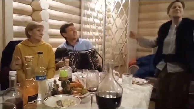 Частушки новогодние от 1 января 2024 года. Частушки под гармонь. Мурашки по коже. Музыка народная. смотреть онлайн