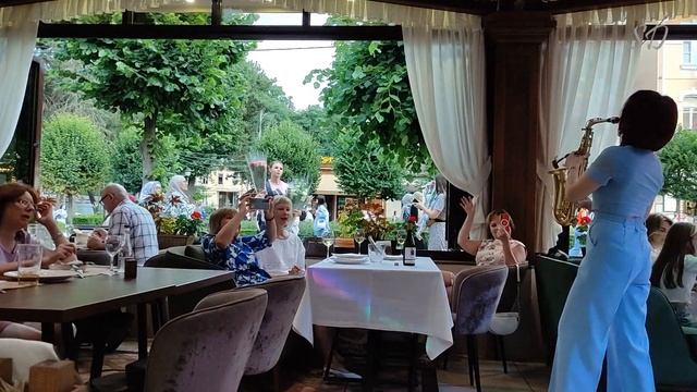 Песенка о хорошем настроении  Кафе Веранда