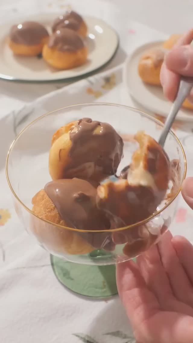 Профитроли с ванильным кремом в домашних условиях. 🍰 Невероятный рецепт, который удивит вас. 🤩
