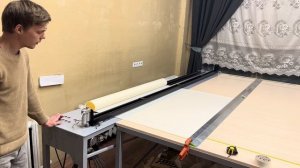 Рез ткани на отрезчике снабженный дисковым ножом с ле?