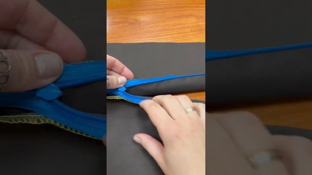 Как вшить потайную молнию на швейной машинке?