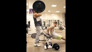 Когда в качалку заходит красивая девушка Хохма, юмор, смех Все о спорте, красоте и здоровье Не