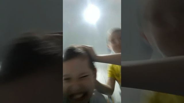 батя и ребёнок (в баню)