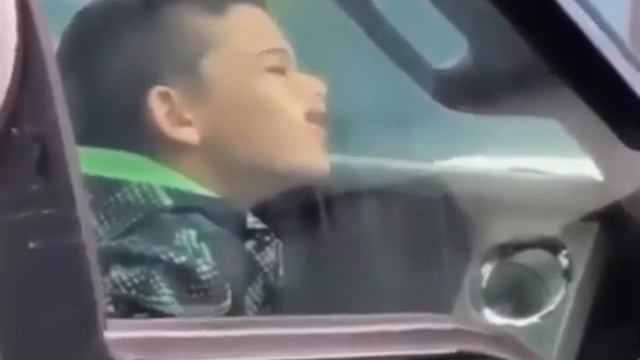 Когда мама сказала что быстро! Но её нет уже час 😆
