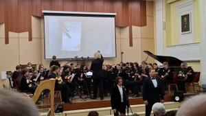 Священная война А. Александровна, слова В.Лебедева-Кумача.