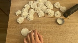 КАК СДЕЛАТЬ ОБЪЕМНЫЙ ЦВЕТОК ИЗ САЛФЕТОК СВОИМИ РУКАМИ