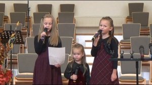 Песню "Я благодарю Тебя Господь!" исполняют сестрички ?