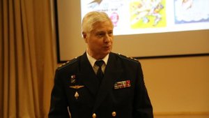 "Я воспитан на литературе летчиков-испытателей" Заслуженный военный лётчик РФ Дейнека В.Г.