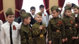 Торжественная линейка посвященная Дню Победы 9 Мая