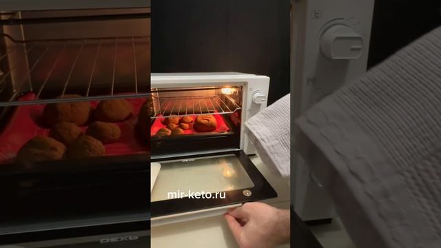 Кето-хлеб на выбор: чеснок или чиа — какой твой идеаль? смотреть онлайн