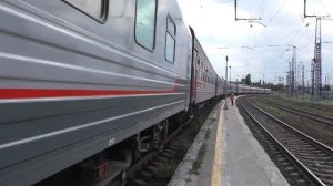 ЭП1М-527 с поездом №245 Ейск - Санкт-Петербург