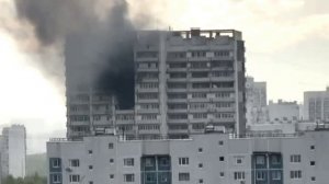 Горит дом на Борисовском проезде в Москве