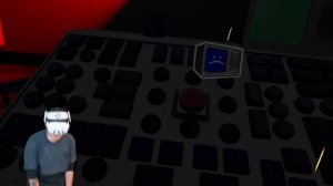 В ЭТОЙ VR КОМНАТЕ 100 КНОПОК: 1 СПАСЁТ МЕНЯ, А 99 ПЫТАЮТСЯ МЕНЯ УБИТЬ!