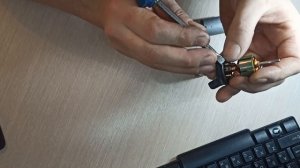 Киа спектра разобрать моторчик омывателя.