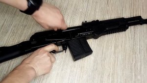 Затворная задержка и плавный спуск на карабинах Сайга