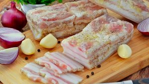 КАК СОЛИТЬ САЛО рецепт👍