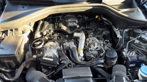 Замена вакуумного насоса А6422300765 на Mercedes ML 350 Bluetec OM642