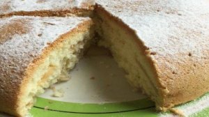 Грушево-яблочный пирог в мультиварке