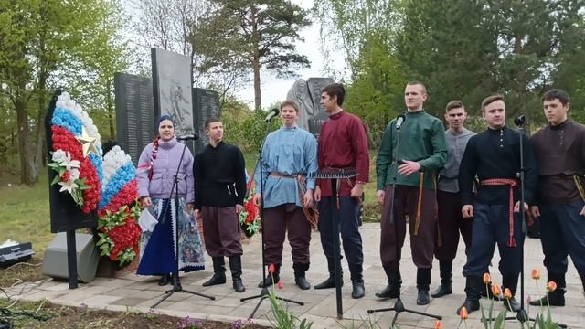 Хор студентов Нижегородского областного колледжа культуры "Вереница". с. Новое. 05.2025