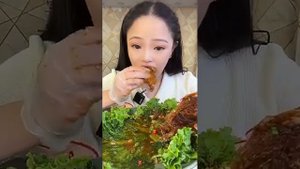 КИТАЙЦЫ ЕДЯТ НА КАМЕРУ / АСМР ЕДА!!!