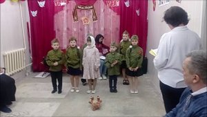 Композицию "Дети войны" исполнили воспитанники д/с "Радуга" в Белорецком отделении ВОИ.