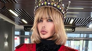 Сергей Зверев вырвал телефон у москвички