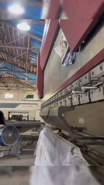 Пуансон-гусак: Незаменимый инструмент для работы с ме? смотреть онлайн