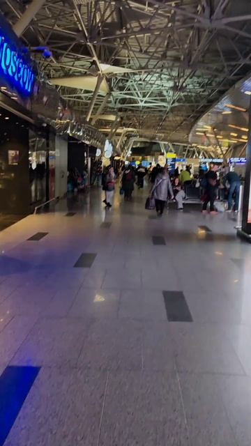 Аэропорт Внуково #Москва #vnukovo #travel #fly dubai #Boing 737 max смотреть онлайн