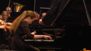 С. Прокофьев - Концерт № 1 для ф-но с оркестром. Солистка Александра Сорокина. Дирижёр А. Семенов