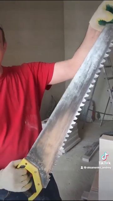 Супер пила.Пилит сама.
