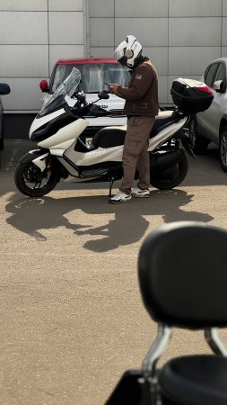 Всегда приятно встречать ZONTES - водов на дорогах Москвы! 🏍👋