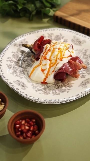 Печеный баклажан с пастрами и муссом из сыра сулугуни? смотреть онлайн