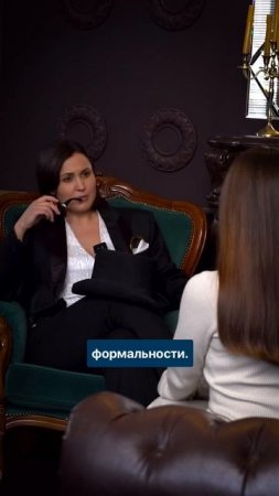 Ты чувствуешь, что вкладываешься, а он будто всё откладывает. Нет разговоров о будущем. Нет фото. Не