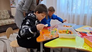 Коррекционно-развивающее занятие  с учителем -дефектологом "Путешествие в страну цифр" (фрагменты).