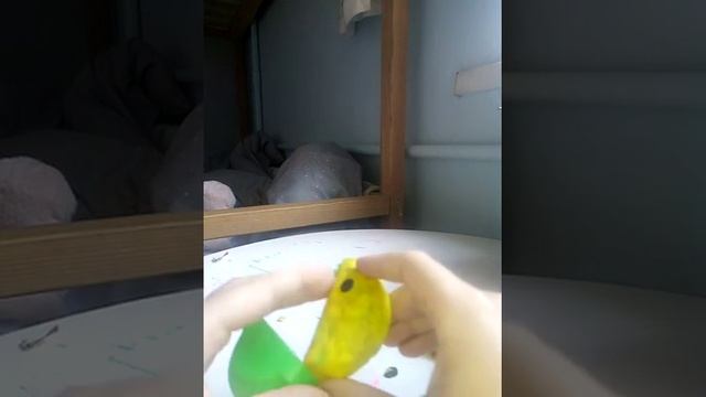 Лепим пакмена из пластилина
