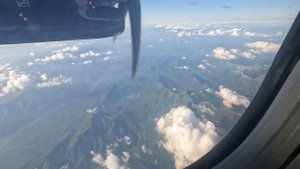 Первый раз на самолёте DCH-8-400. Южно-Сахалинск (UUS) - Петро