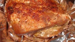 Буженина в луковой шелухе