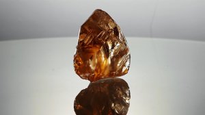 В Якутии обнаружили крупнейший алмаз ювелирного качества в истории РФ