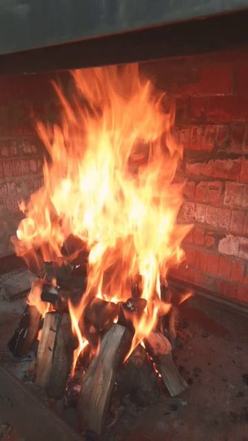 Горит костёр смотреть онлайн