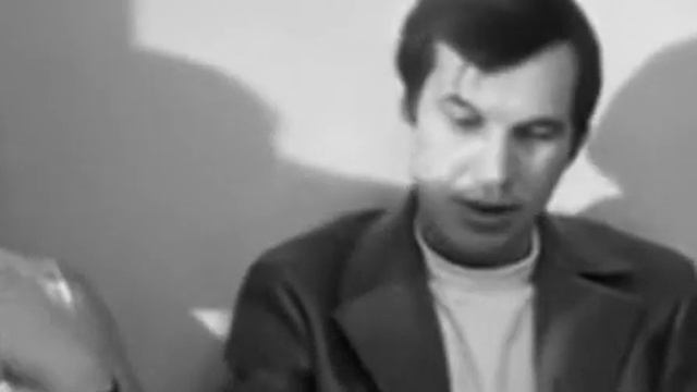 живешь-работаешь смотреть онлайн