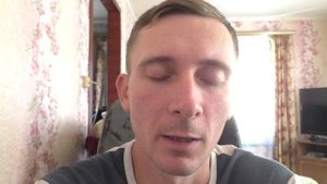 Почему на телефоне зависает камера при включении?