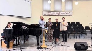 У дороги лилия цвела || христианское пение