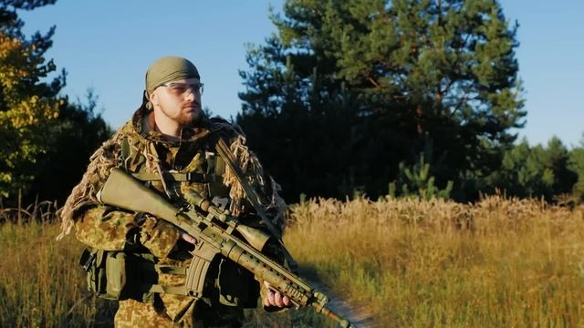 Тигрица отдала своих детёнышей человеку, а дальше произошло нечто шокирующее!