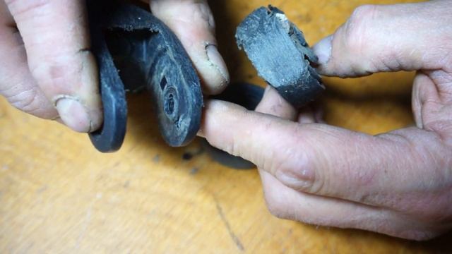 Как починить и заменить колесо чемодана | Ремонт | DIY | Т