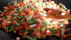 Курица в томате с мексиканским рисом