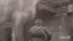 Поклонимся великим тем годам