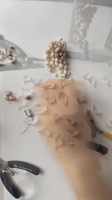 Создание пионов в оттенках пудры #flowers #jewelry #серьги #handm