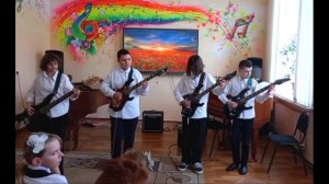 "На заре" исполняет ансамбль "Звездный свет"