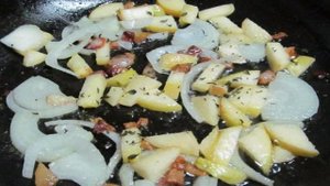 Теплый салат с фасолью